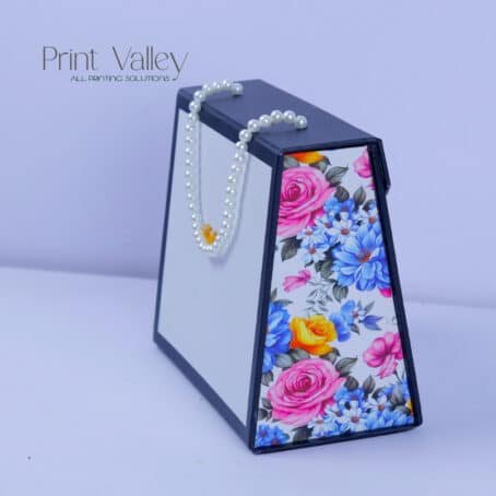 B&W Ladies Bag Box - Image 4